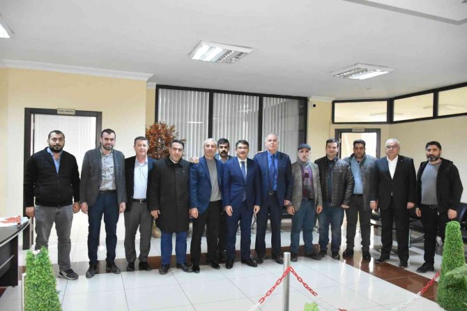 Şehzadeler’in Yeni Pazar Yeri Projesi Pazarcılarla Masaya Yatırıldı