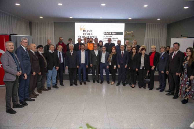 Başkan Seçer, Mersin Roman Yarışmasının Ödül Törenine Katıldı