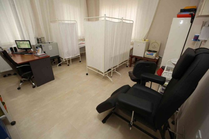 İ̇hsaniye Aile Sağlığı Merkezi Açıldı