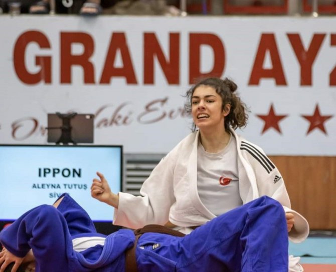 Judo Şampiyonasından Türkiye Üçüncülüğü İle Döndü