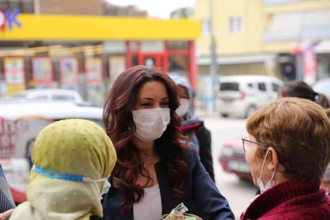 Doç. Dr. Atalay, Merkezefendili Kadınları Bilgilendirdi