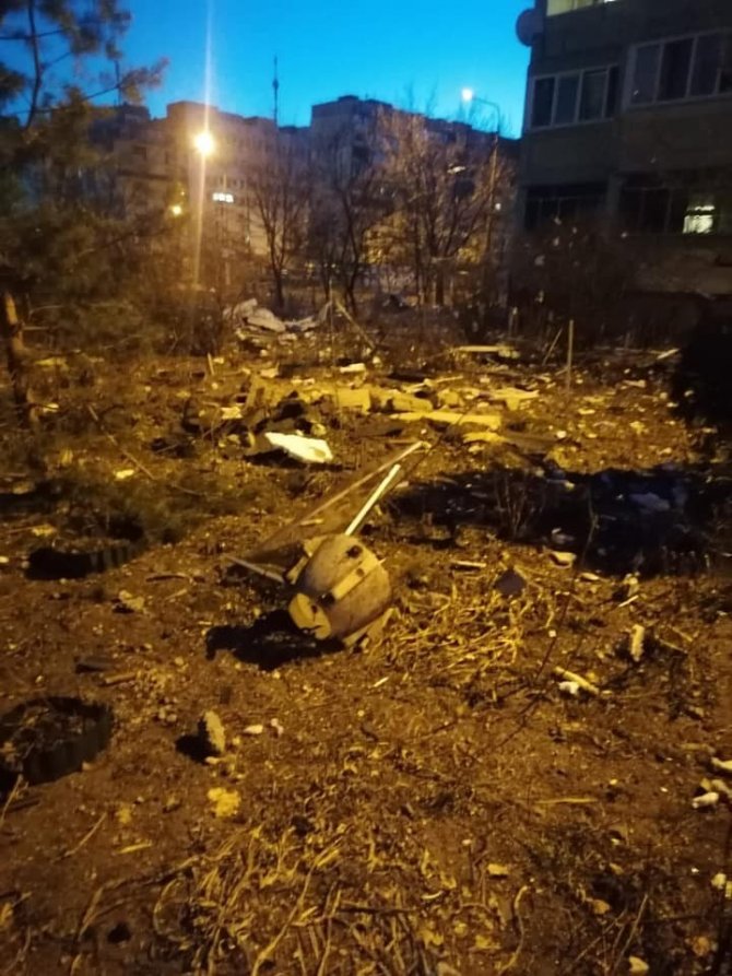 Kiev’de 16 Katlı Binaya Roket İsabet Etti: 1 Ölü, 3 Yaralı