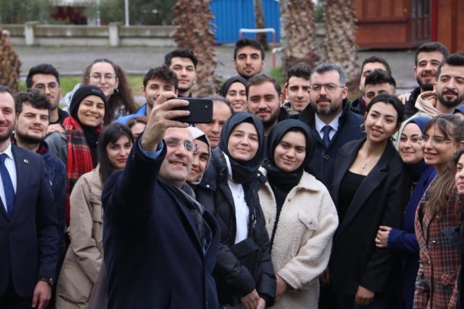 Başkan Ekim Gençlerle Buluştu