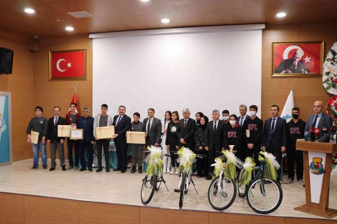 Şanlıurfa’da Bilgi Yarışmasının Kazananı Belli Oldu