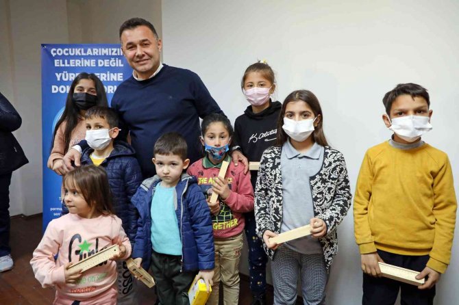 Alanya Belediyesinden Diyabetli Çocuklara Sensörlü Glikoz Ölçüm Cihazı