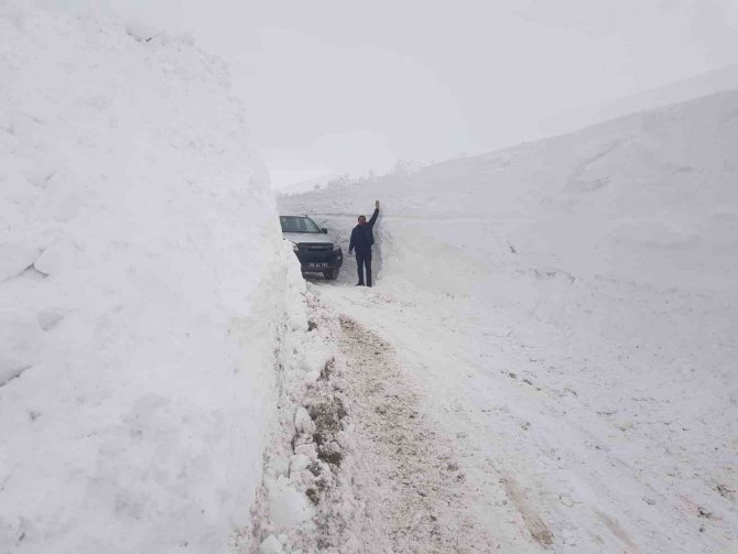 Siirt’te Kar Kalınlığı 5 Metreyi Aştı