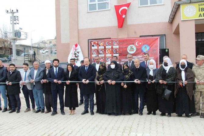 Şırnak’ta 16 Şehit Adına Şehitler Kütüphanesi Açıldı