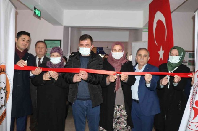 Gördesli Şehidin Adı Kütüphaneye Verildi