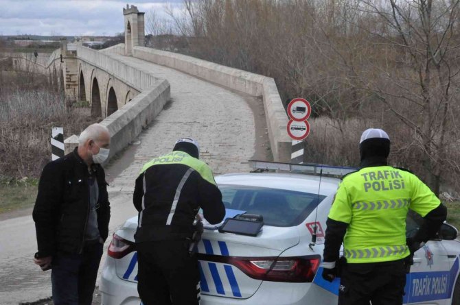 Ters Yöne Giren Sürücüden İlginç Bahane: "Sadece Ben Değil Herkes Kullanıyor”