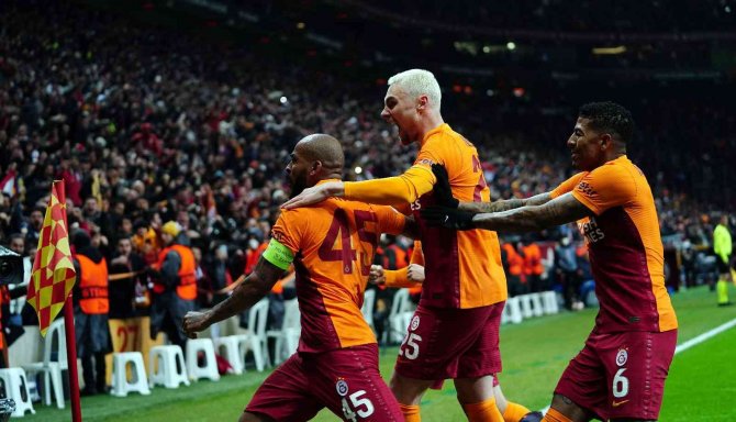 Uefa Avrupa Ligi: Galatasaray: 1 - Barcelona: 1 (İ̇lk Yarı)