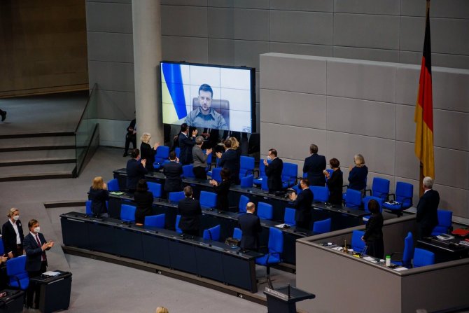 Ukrayna Devlet Başkanı Zelenskiy: “Avrupa’da Bir Halk Yok Ediliyor”