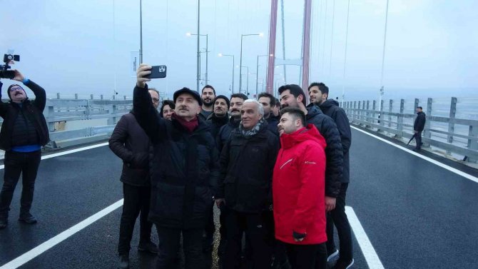 Bakan Karaismailoğlu Gün Doğumunda 1915 Çanakkale Köprüsü’nde Yürüdü