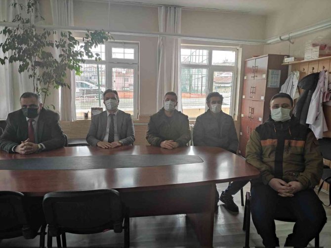 Uluslararası Matematik Ve Fen Eğilimler Sınavı’nda Kütahya’yı Pazarlar Ortaokulu Temsil Edecek