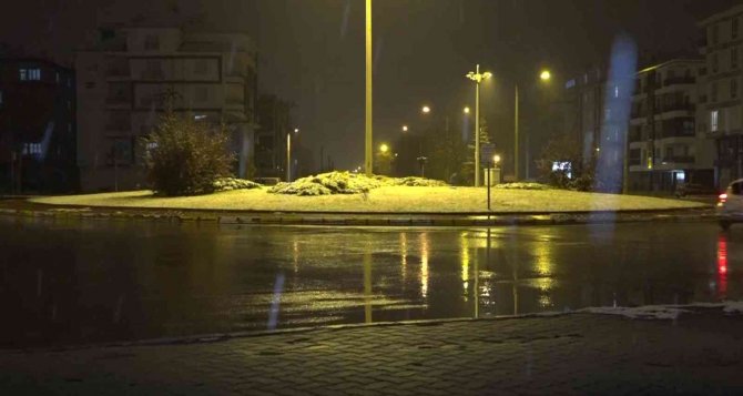 Aksaray’da Kar Yağışı