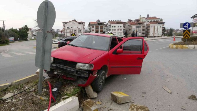 Manavgat’ta Trafik Kazası: 1 Yaralı