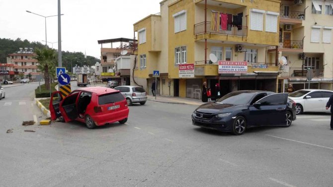 Manavgat’ta Trafik Kazası: 1 Yaralı