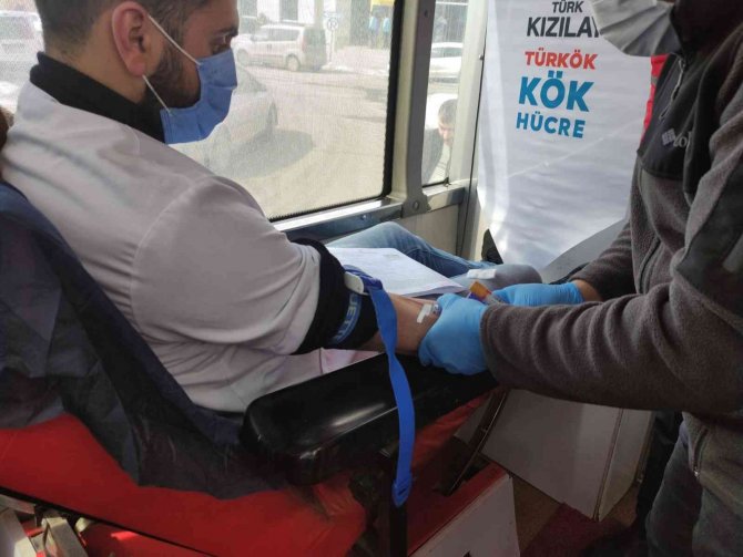 Ardahan’da Kök Hücre Ve Kan Bağışı Kampanyası Başlatıldı