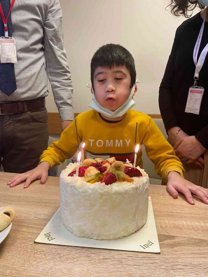 Kısa Bağırsak Hastası Musa Artık Yemek Yiyebilecek