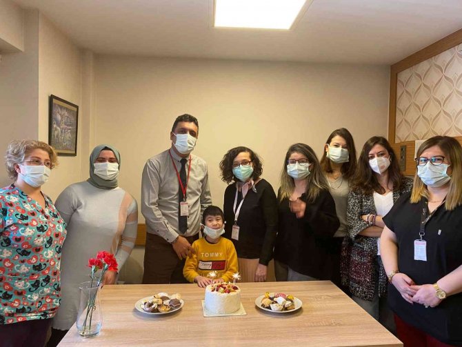 Kısa Bağırsak Hastası Musa Artık Yemek Yiyebilecek