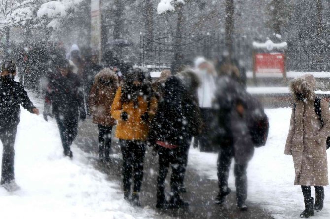 Bayburt’ta Eğitime Kar Tatili