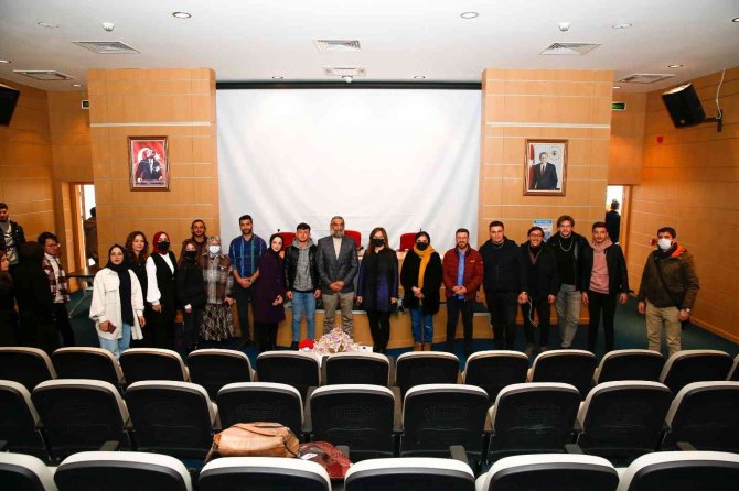 Bayburt’un İlk Sahafı Çetin Öğrencilerle Söyleşi Gerçekleştirdi