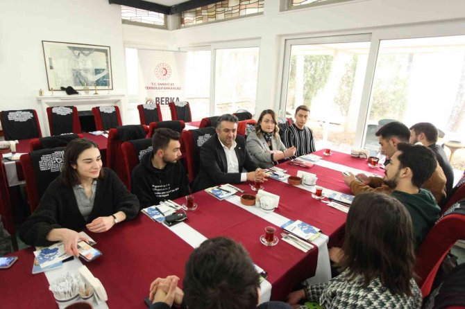 Bebka, Genç İstihdamına Katkı İçin Kampüse İndi