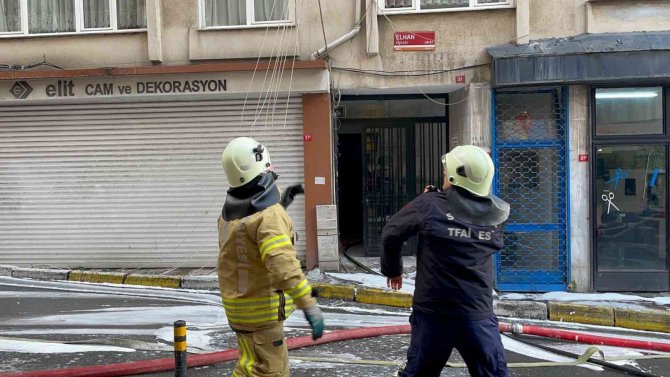 Yangın İhbarına Giden İtfaiye Ekiplerinin Zor Anları