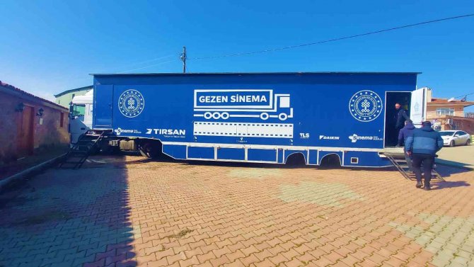 Beyaz Perde Tıra Taşındı, Sinema Köy Çocuklarının Ayağına Gidiyor