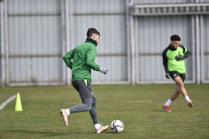 Bursaspor Taktik Çalışmalarını Sürdürdü