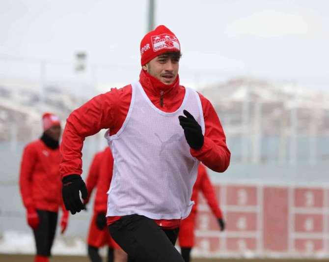 Sivasspor’da Kerem Atakan’a Milli Davet