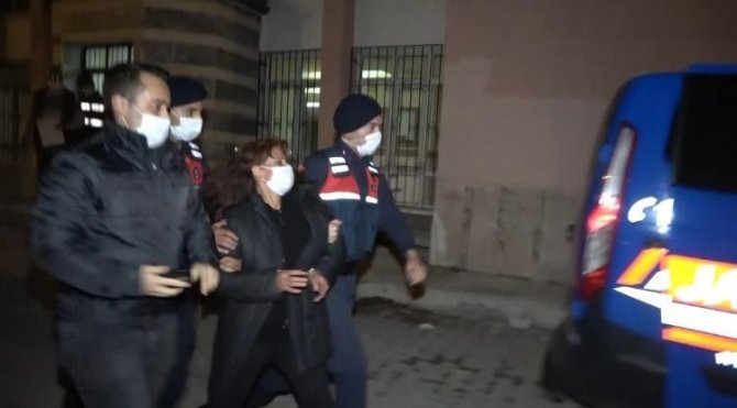 Eski Eşini Öldürdükten Sonra Tandırda Yakan Kadın İçin Ömür Boyu Hapis Cezası İstendi