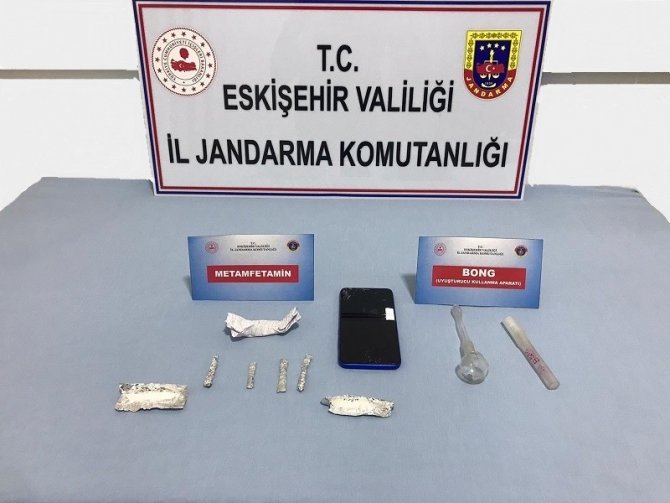 Otomobilde Saklanan Uyuşturucu Maddeyi Narkotik Köpek ’Alfa’ Buldu