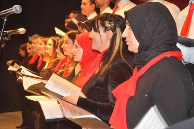 Farklı Meslek Gruplarından Oluşan Korodan Müzik Ziyafeti