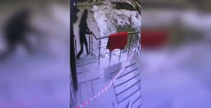 Ümraniye’de Apartman Korkulukları Çalınan Şahıs Yakalandı