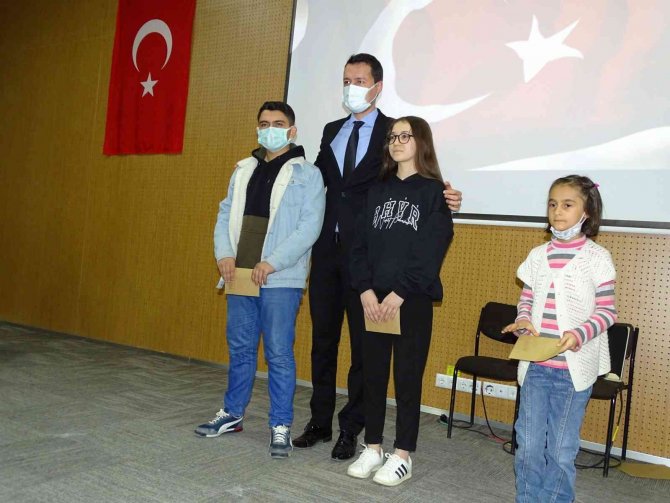 Hisarcık’ta Dereceye Giren Öğrenciler Ödüllendirildi