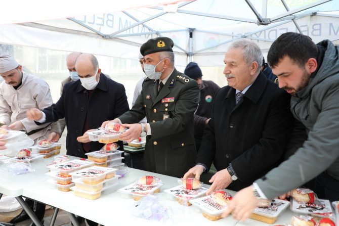 İ̇lkadım’dan 5 Bin Kişiye Çanakkale Menüsü