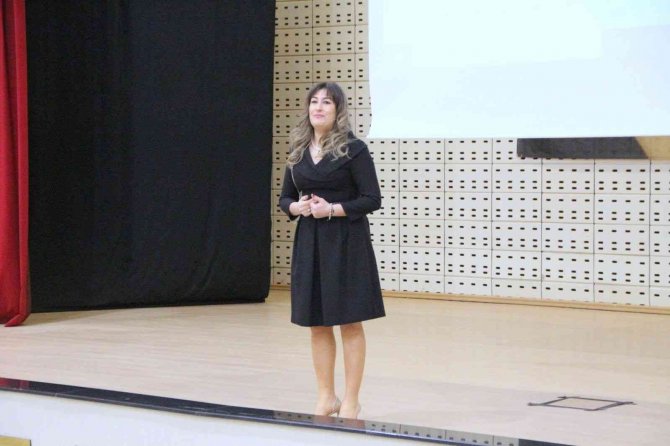 7 Aralık Üniversitesi’nde ’’Öğretmen’’ Konulu Konferans