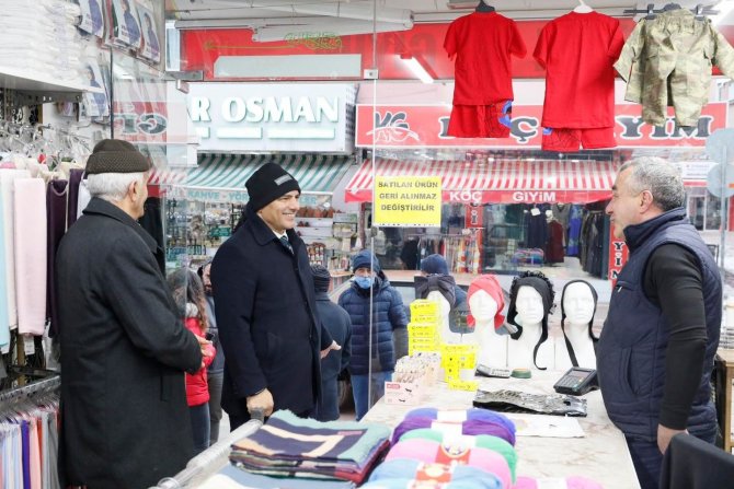 Başkan Söğüt, Ağadere Caddesi’nde İncelemelerde Bulundu