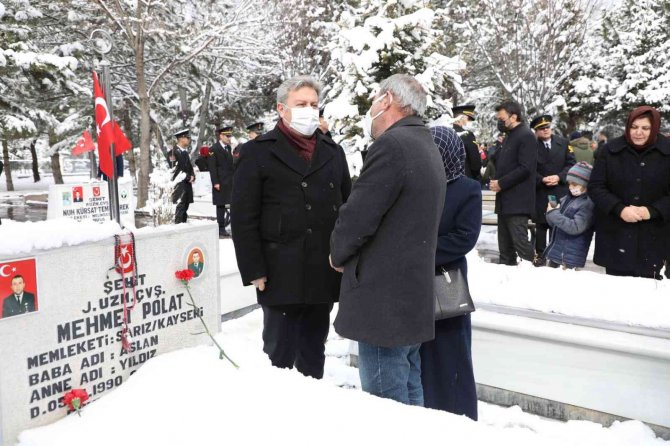Başkan Palancıoğlu Şehitliği Ziyaret Etti