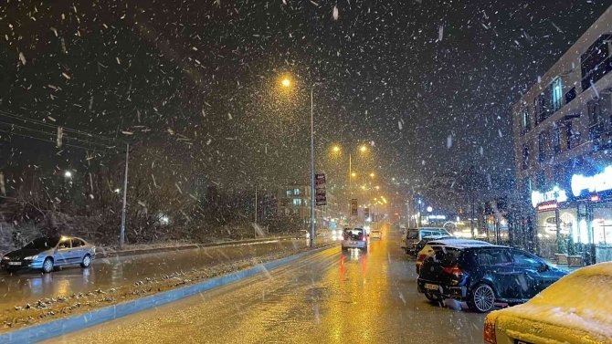Düzce’de Kar Yağışı Başladı