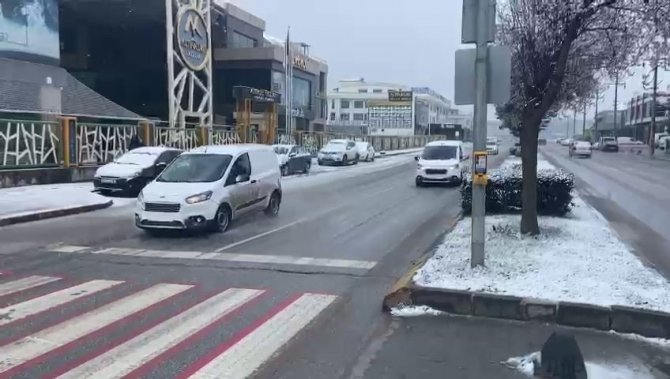 Sakarya’da Kar Yağışı Başladı