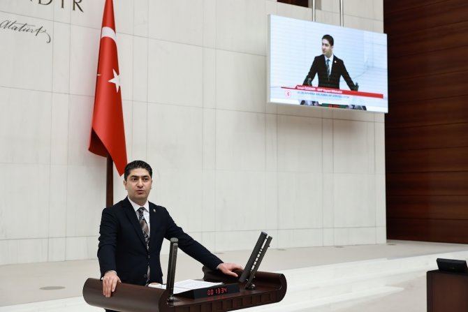 Mhp’li Özdemir: "Para Ve Silaha Karşı Galip Gelebilecek Olan, İnsanlığın Bizatihi Kendisidir"
