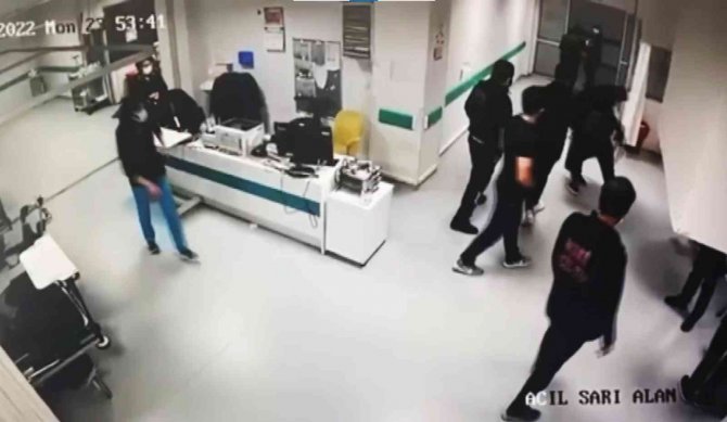 Muğla’da Doktorun Uzman Çavuşu Darp Ettiği Görüntüler Kamerada