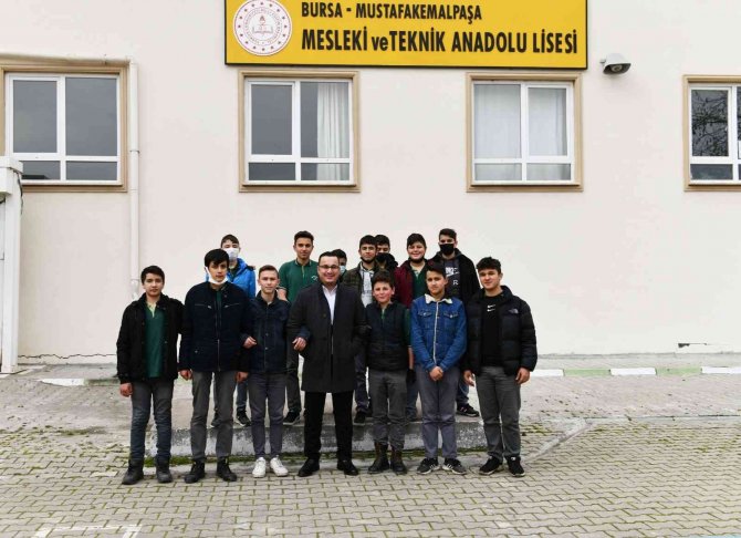 Mustafakemalpaşa’daki Şehitlikler Gül Bahçelerine Dönüşecek