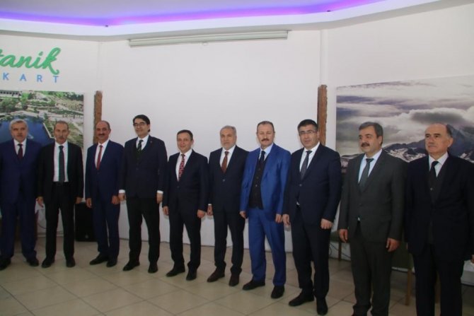 Nevü ‘İ̇ç Anadolu Kariyer Fuarı’nda