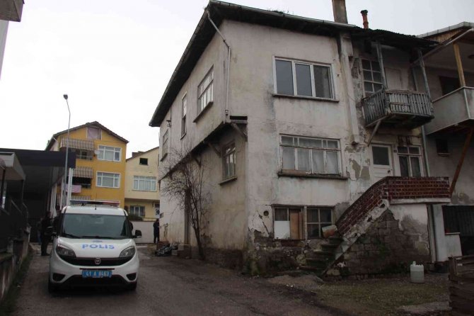 Misafirliğe Gittiği Evde Ölü Bulundu