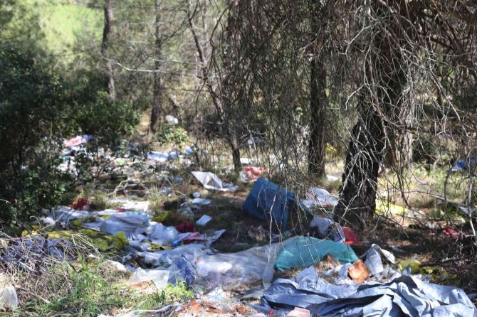 Yatağan’da Ormanlık Alanlara Çöp Bırakanlara Tepki Gösterdiler