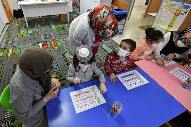 Osmek’ten Kadın İstihdamına Destek