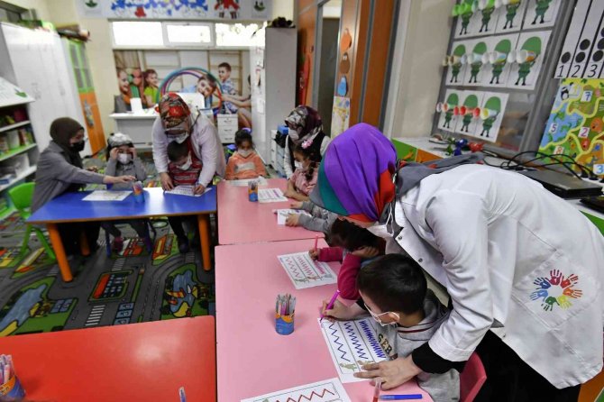 Osmek’ten Kadın İstihdamına Destek