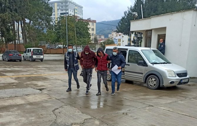 Osmaniye’de Zeytinyağı Çalan 2 Kişi Tutuklandı